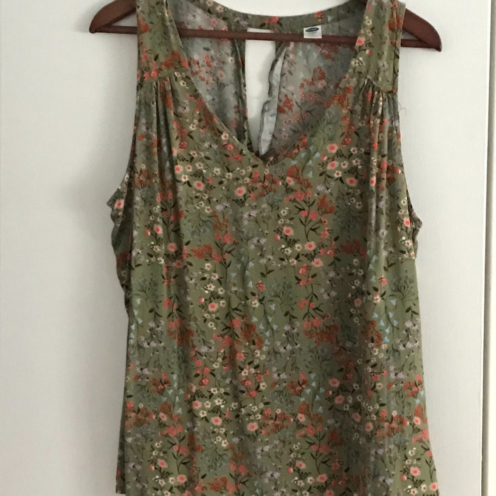 Green Floral Sleeveless Top